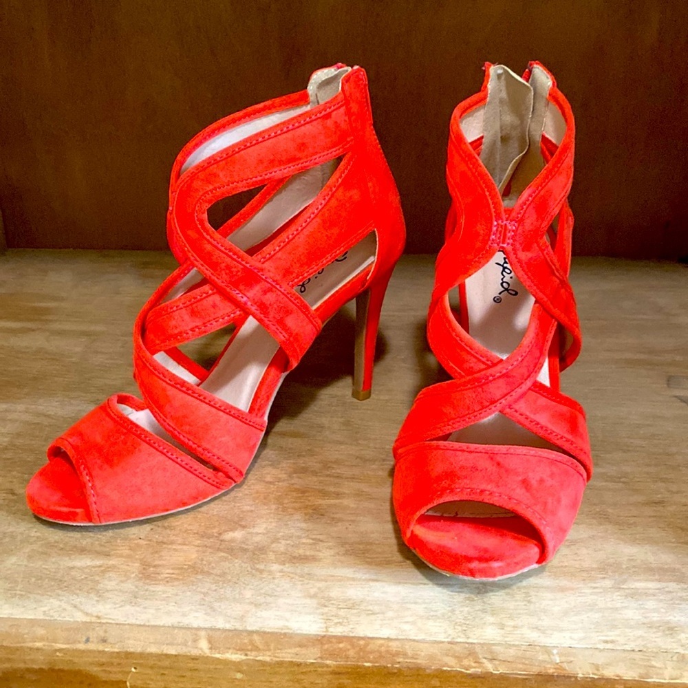 Qupid Red Strappy Cage Stiletto Heels Open Toe Size 6.5